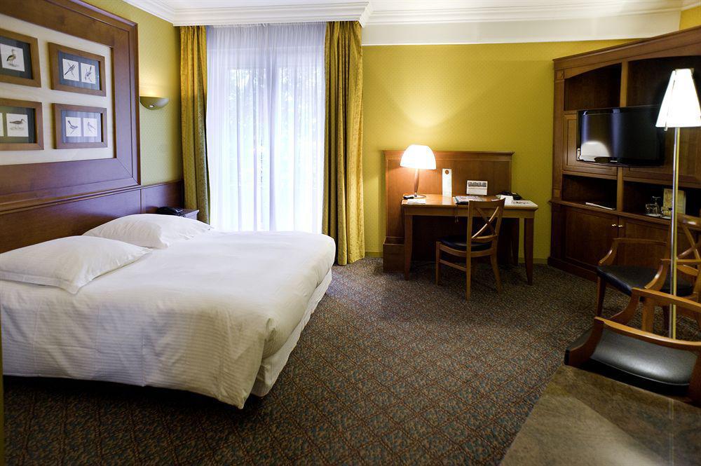 Park Hotel Grenoble - Mgallery Bilik gambar